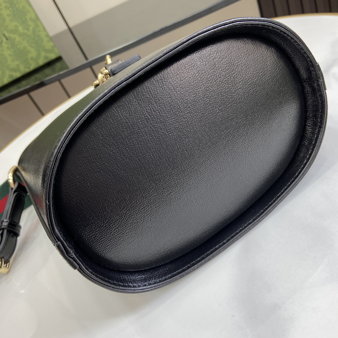 G*u*i mini bucket shoulder bag
