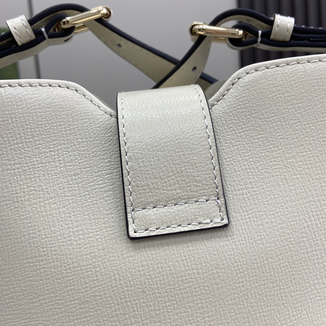G*u*i mini bucket shoulder bag