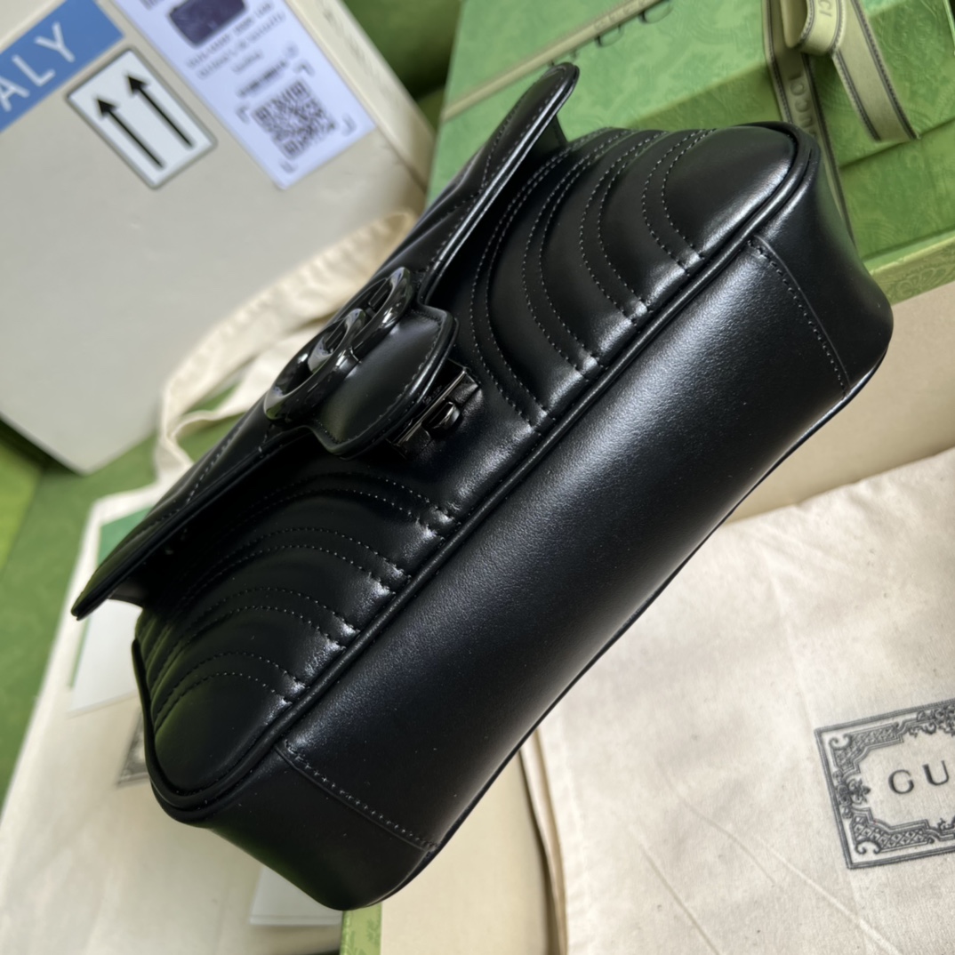 G*u*i gg marmont mini shoulder bag