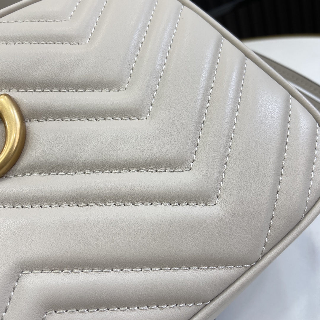 G*u*i marmont small matelassé shoulder bag