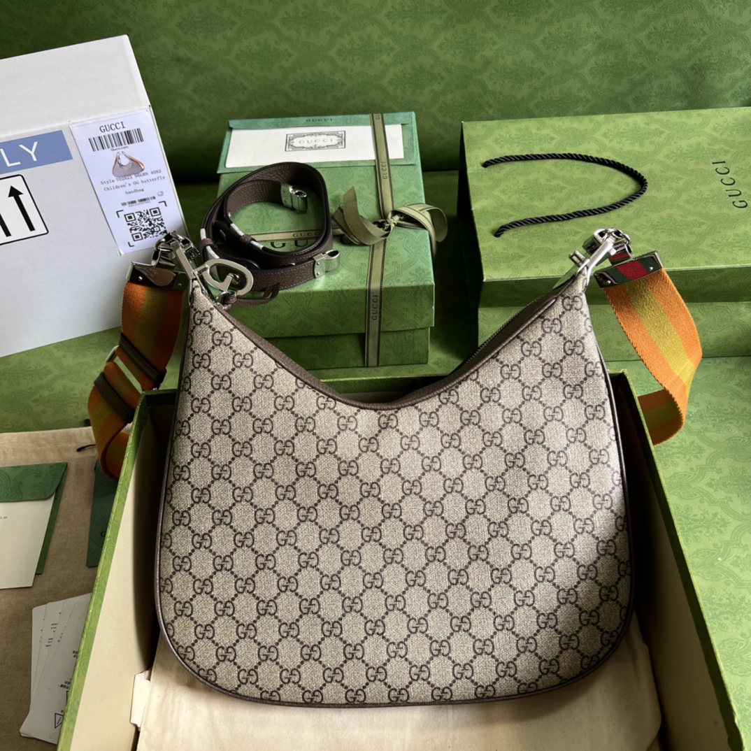 G*u*i attache large shoulder bag
