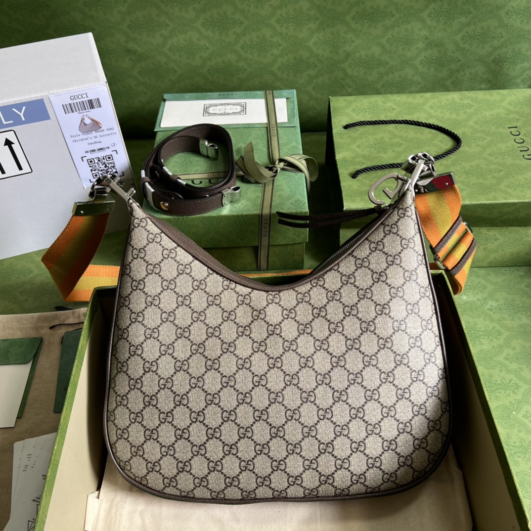 G*u*i attache large shoulder bag
