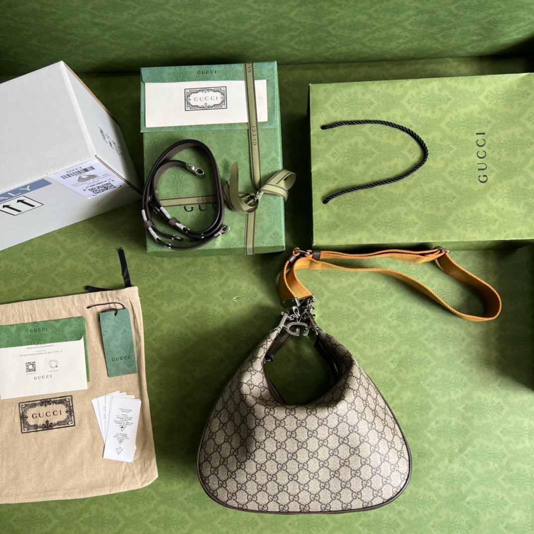 G*u*i attache large shoulder bag