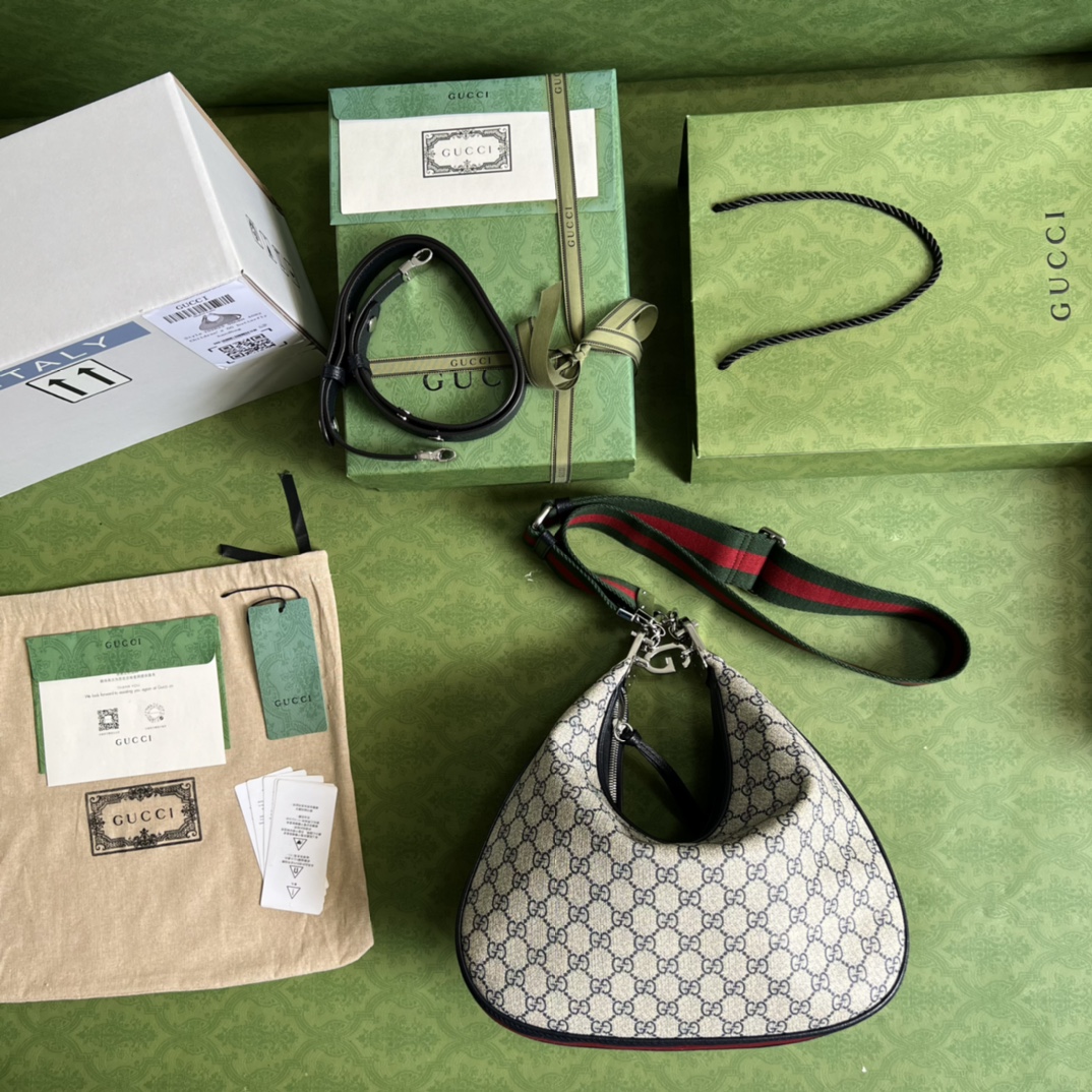 G*u*i attache large shoulder bag