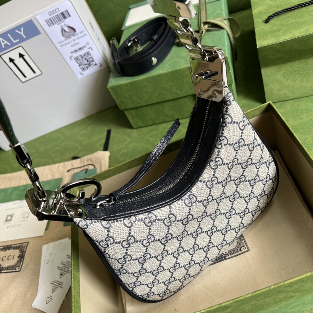 G*u*i attache small bag