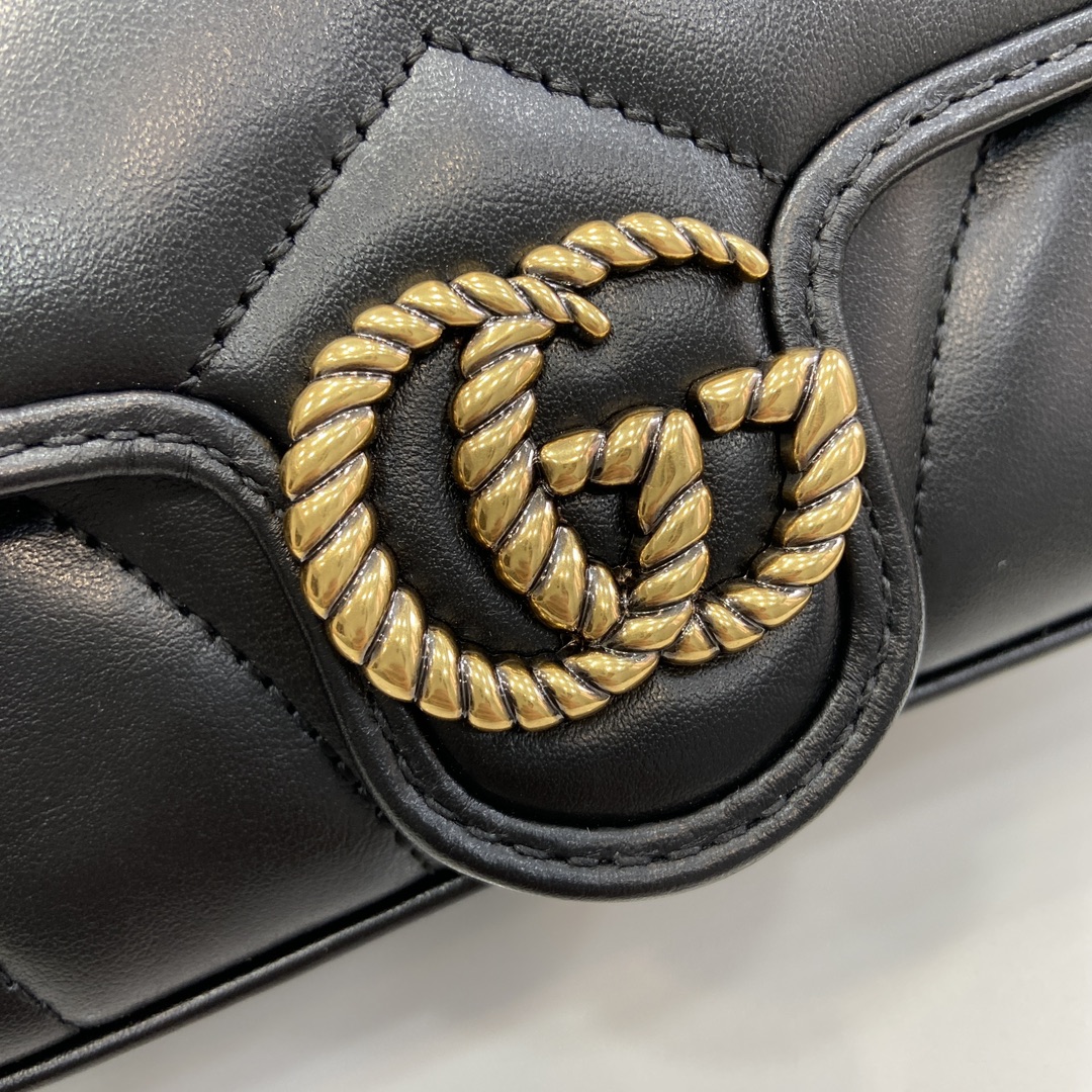 G*u*i gg marmont mini bag