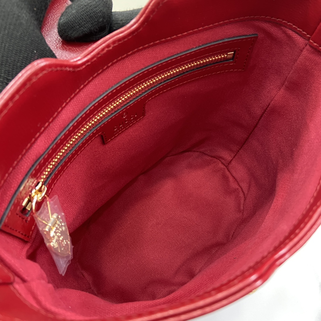G*u*i mini bucket shoulder bag