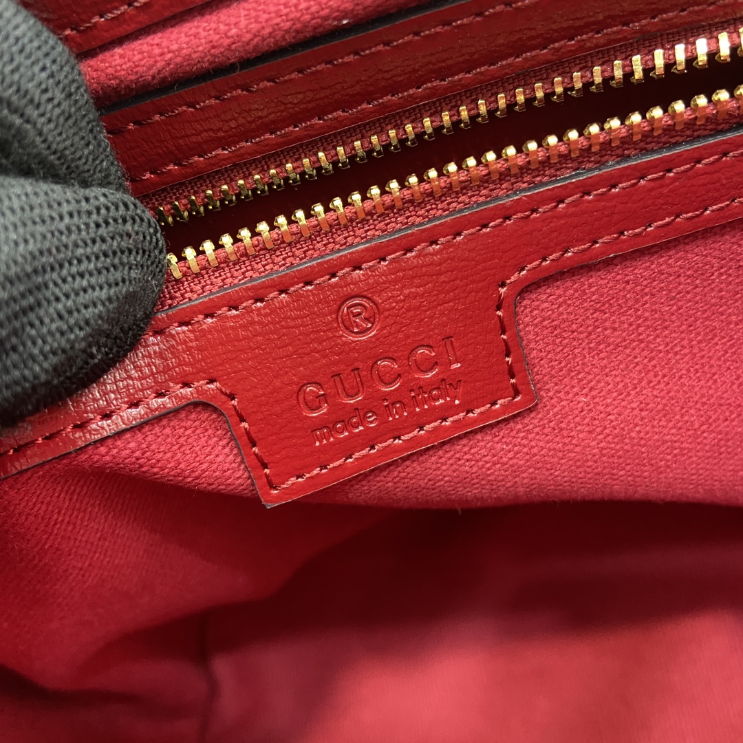 G*u*i mini bucket shoulder bag