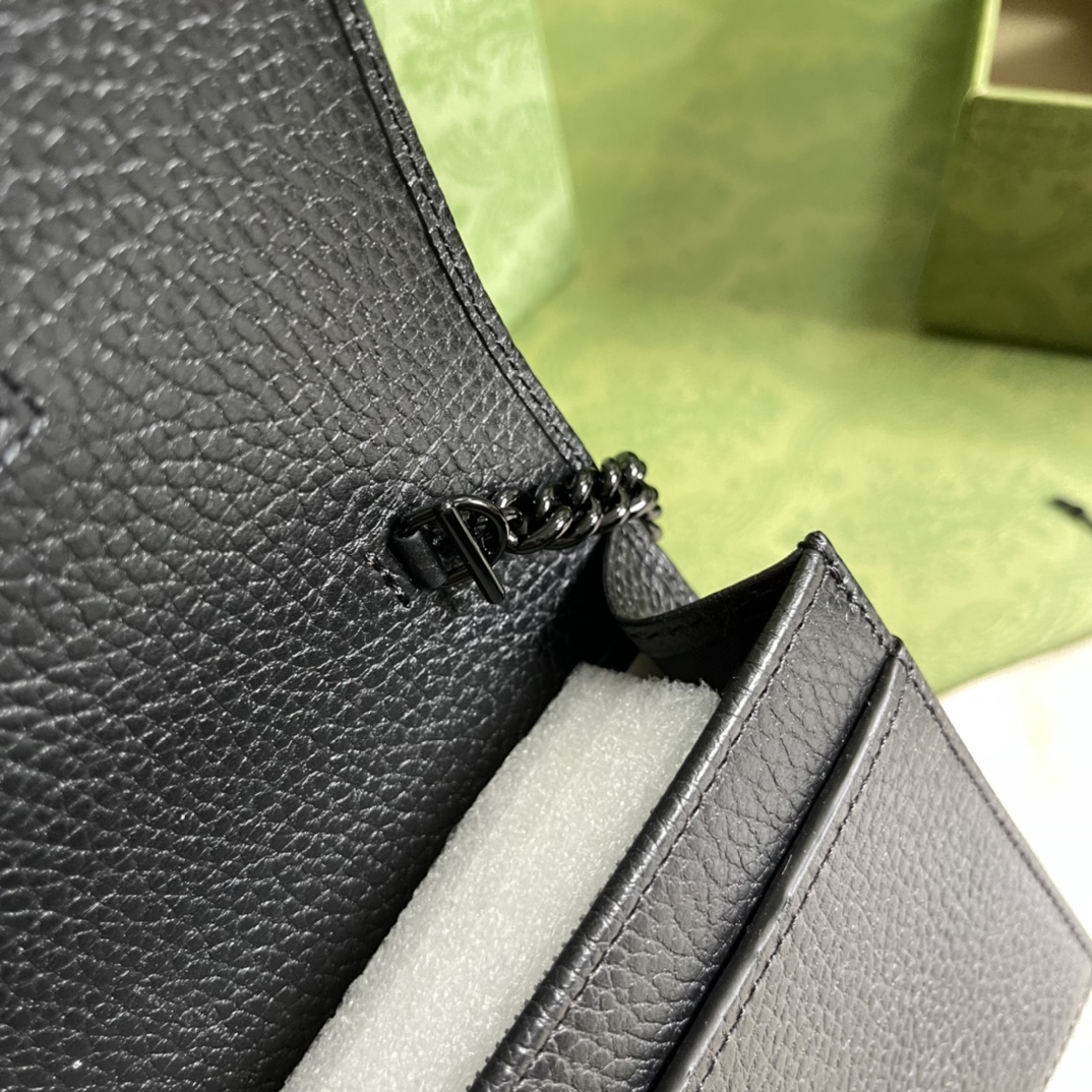 G*u*i gg marmont leather mini chain bag