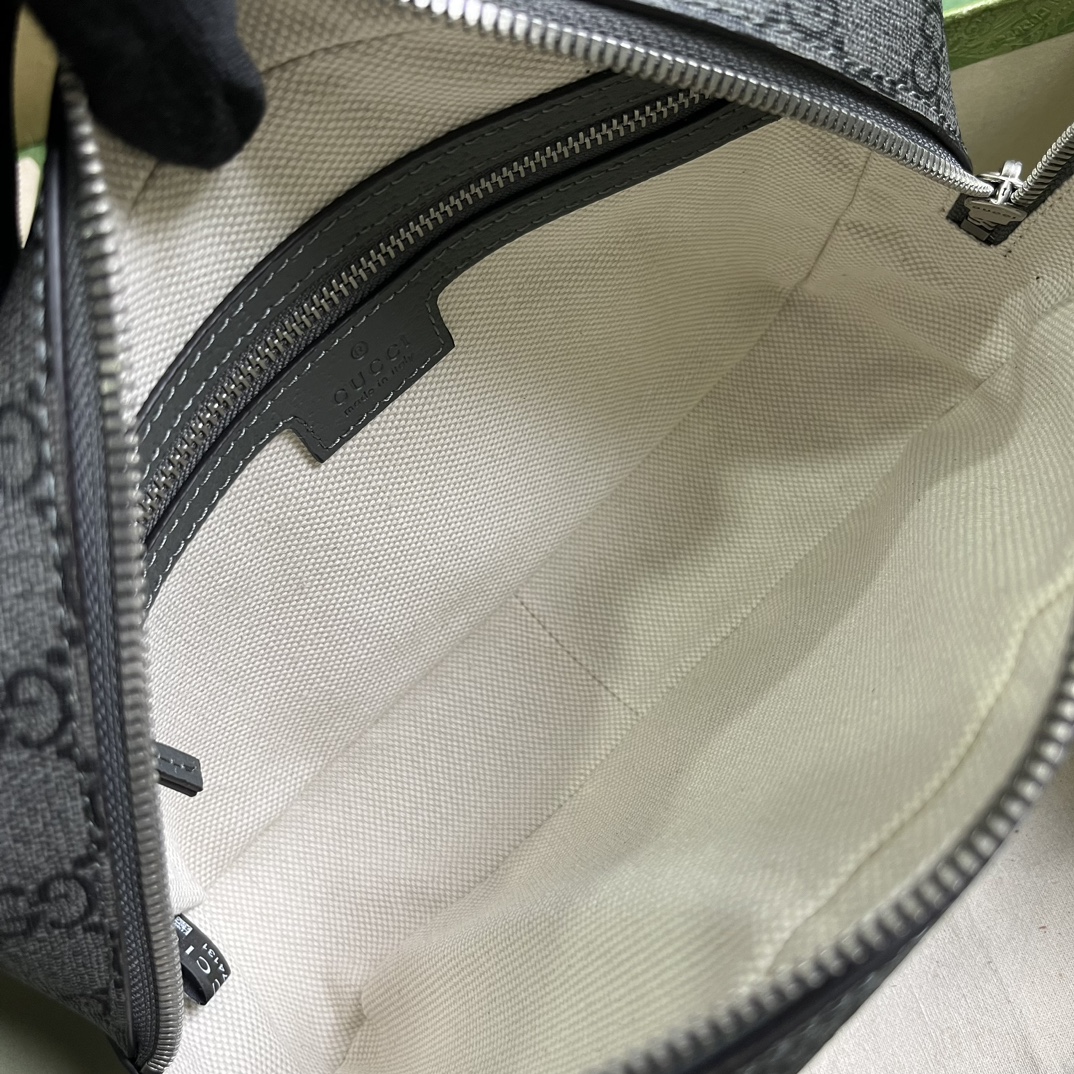 G*u*i ophidia gg pouch
