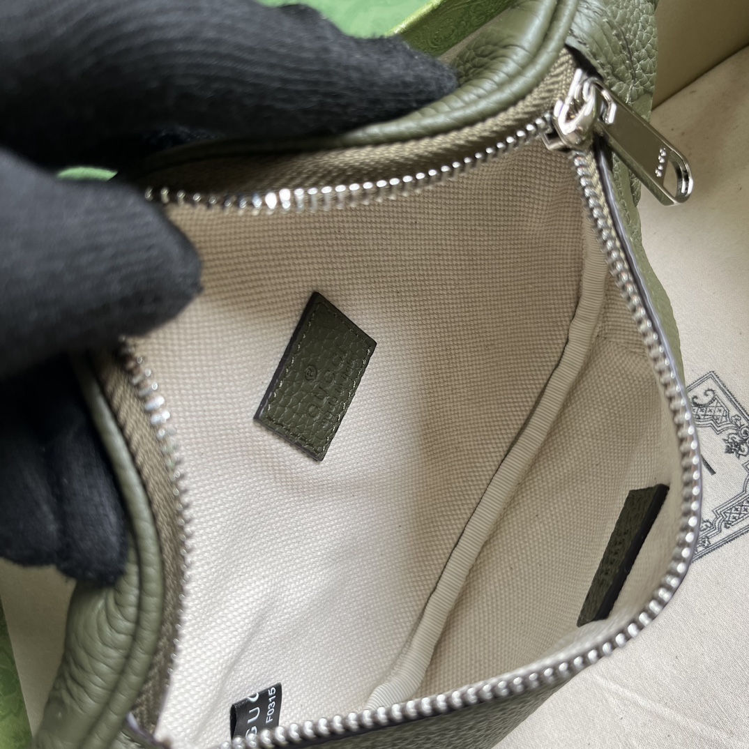 G*u*i gg belt bag