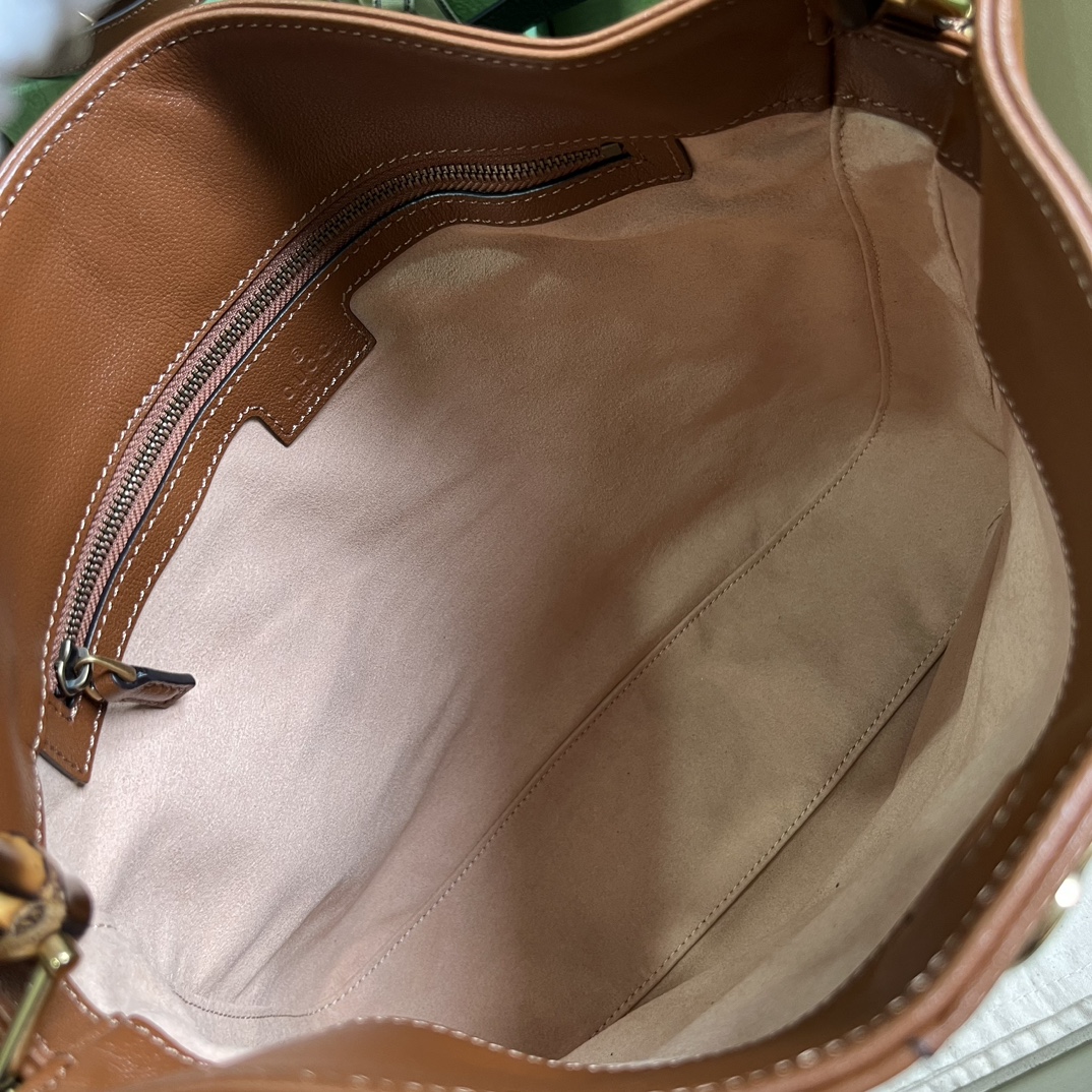 G*u*i diana medium shoulder bag