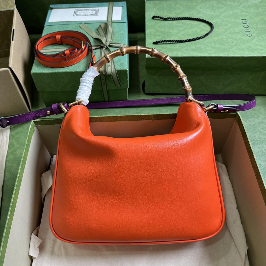 G*u*i diana medium shoulder bag