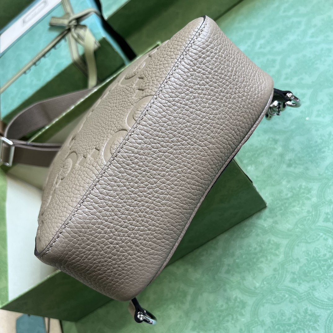 G*u*i jumbo gg crossbody bag