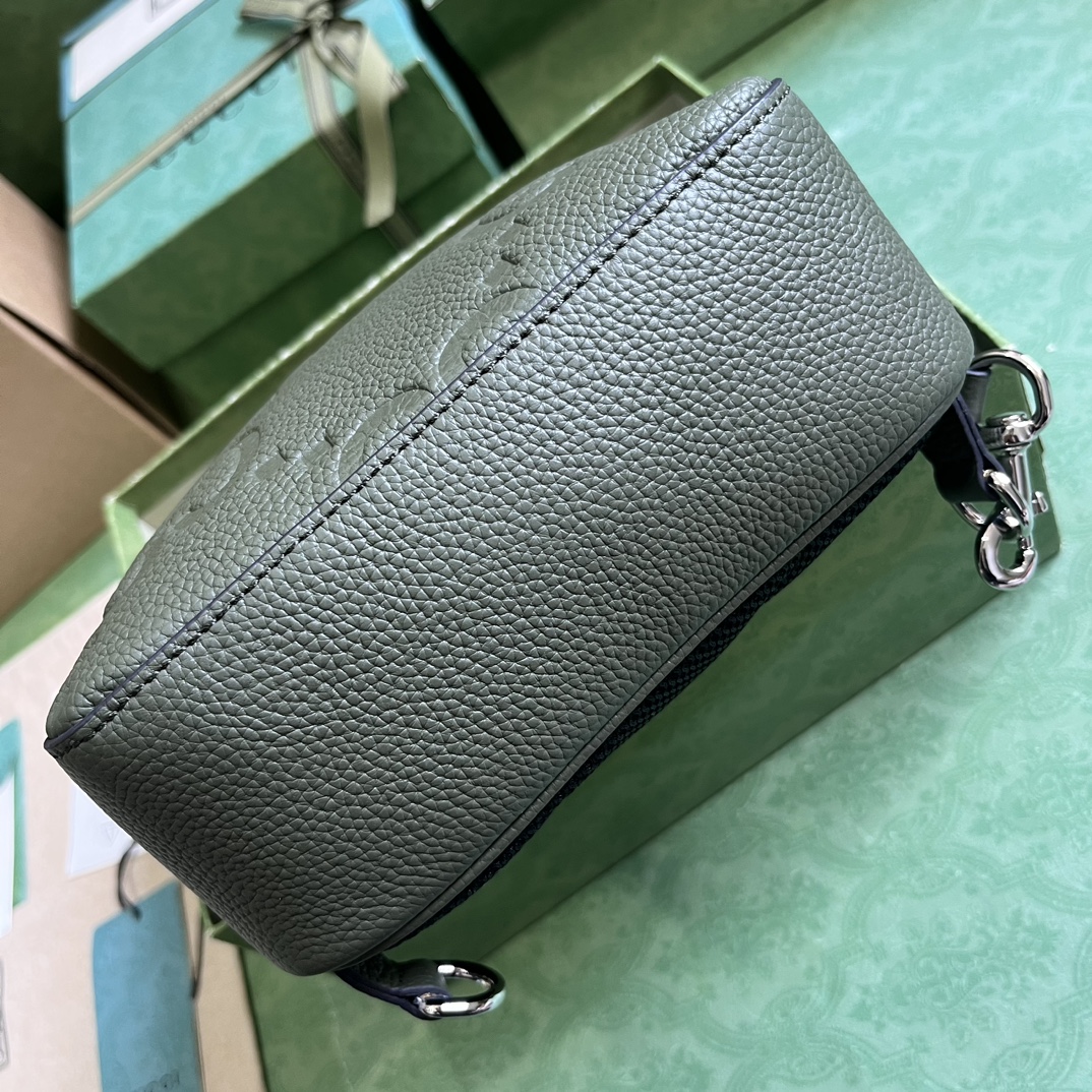 G*u*i jumbo gg crossbody bag