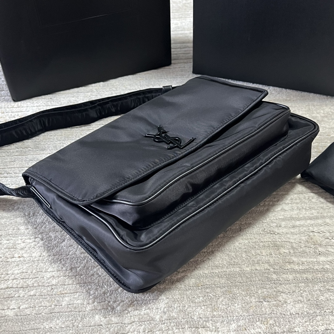 YSL NIKI MESSENGER IN ECONYL