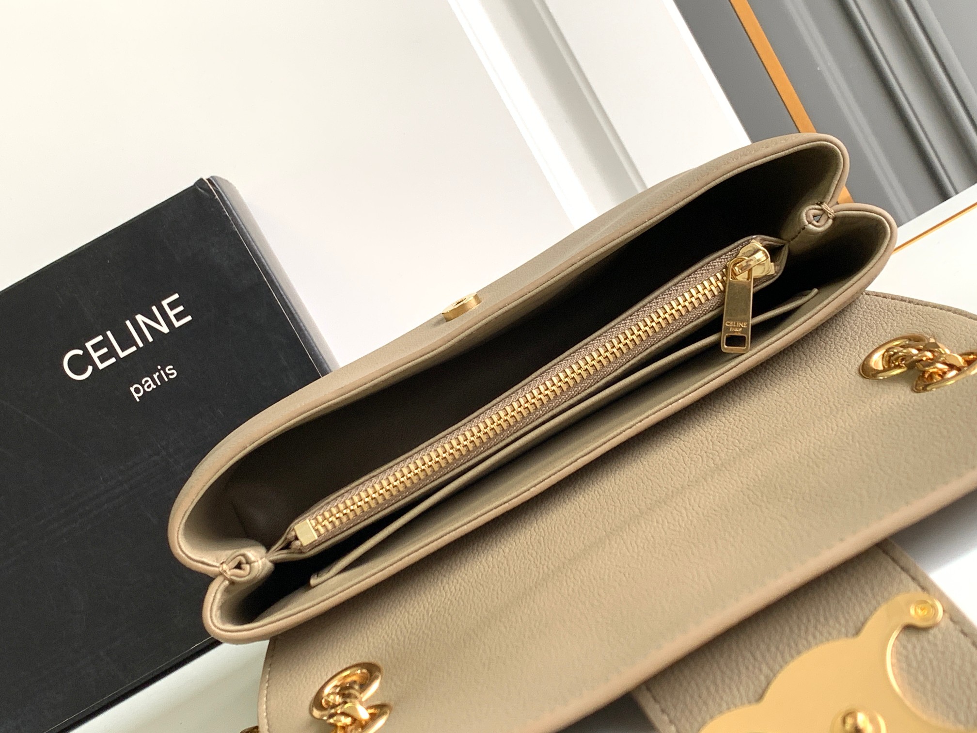 Ce**e medium Ce**e victoire bag