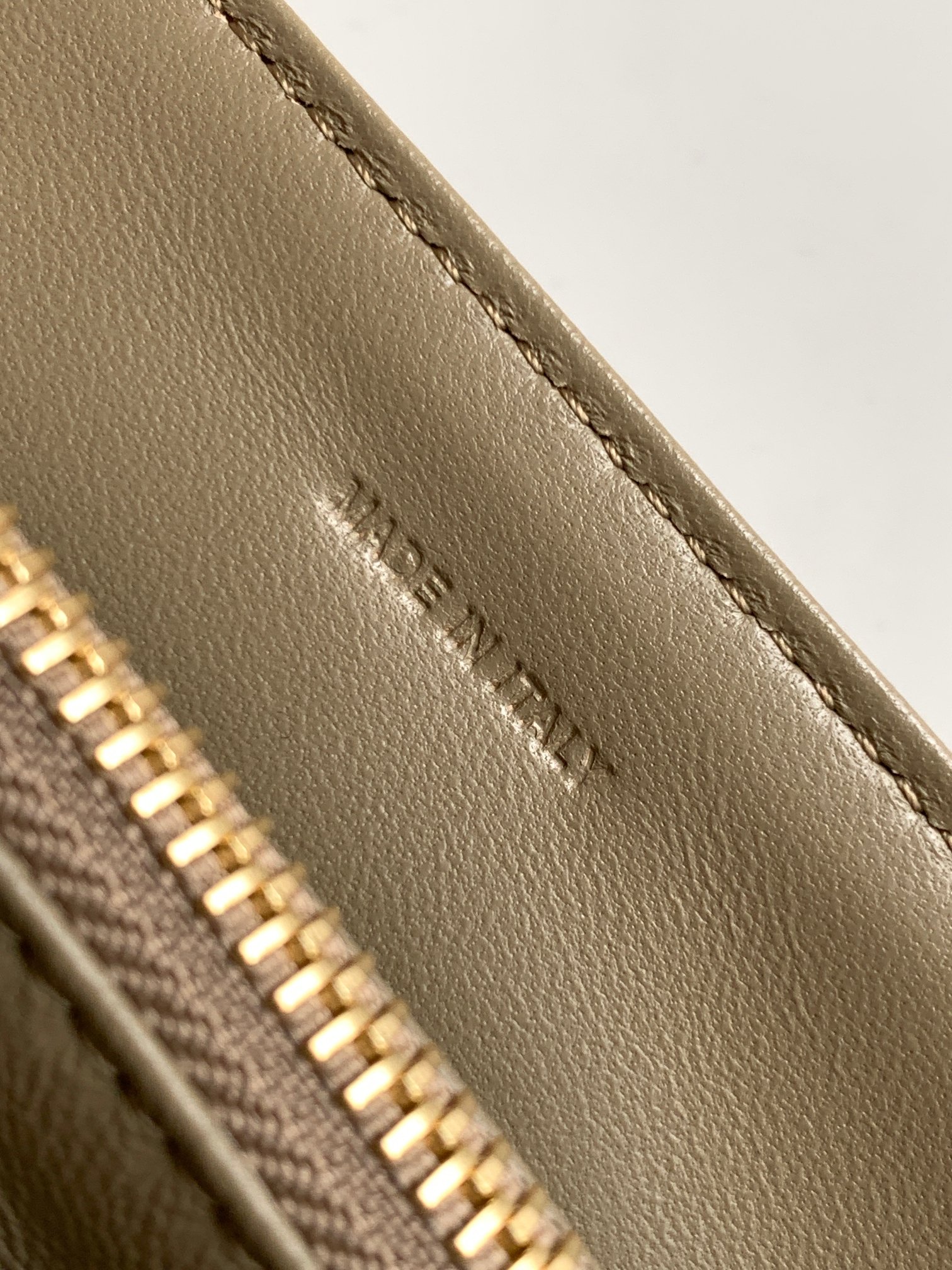 Ce**e medium Ce**e victoire bag