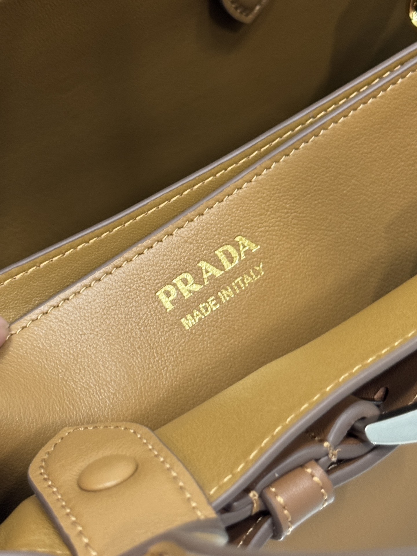 Pra*a buckle medium leather handbag with belt