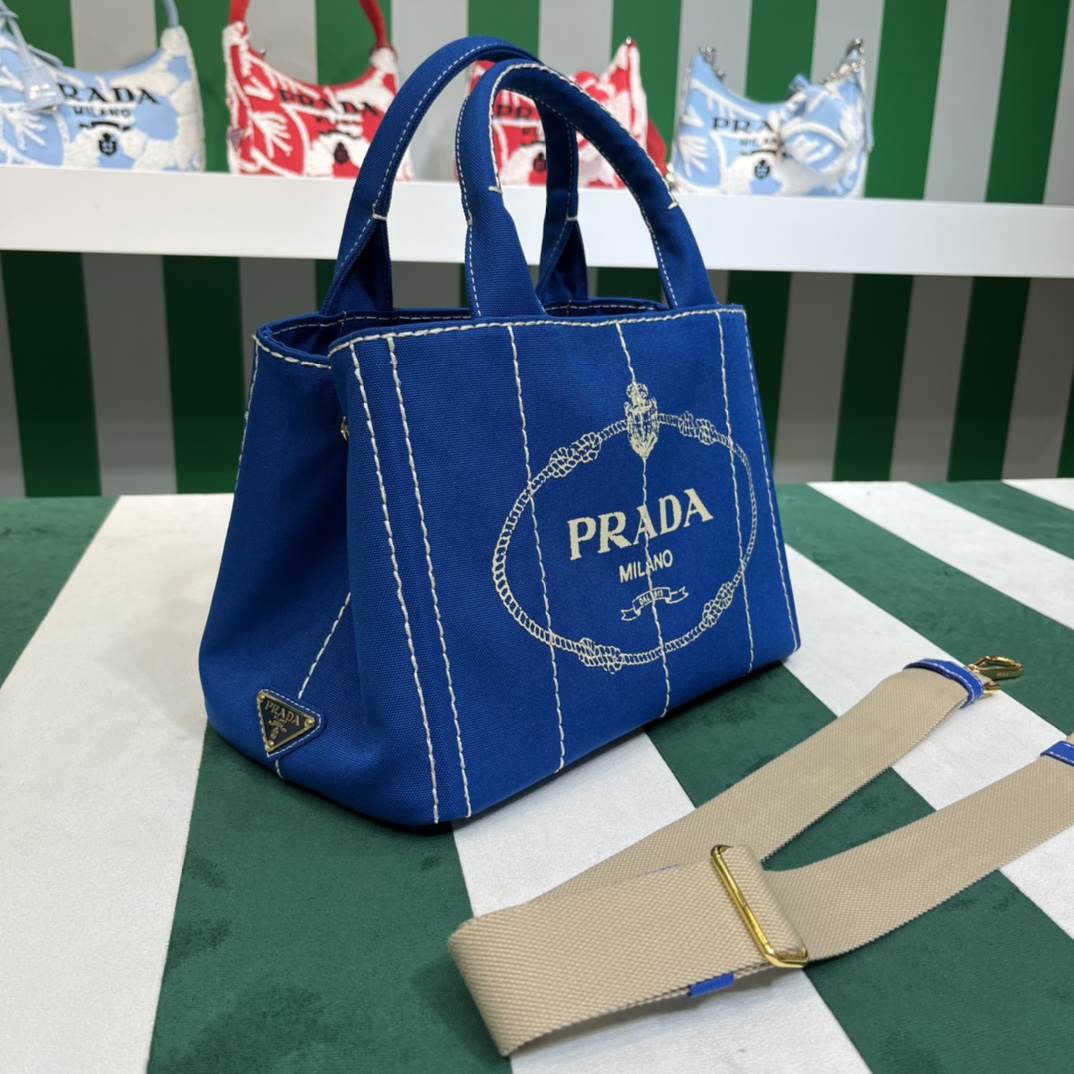 Pra*a canapa tote bag