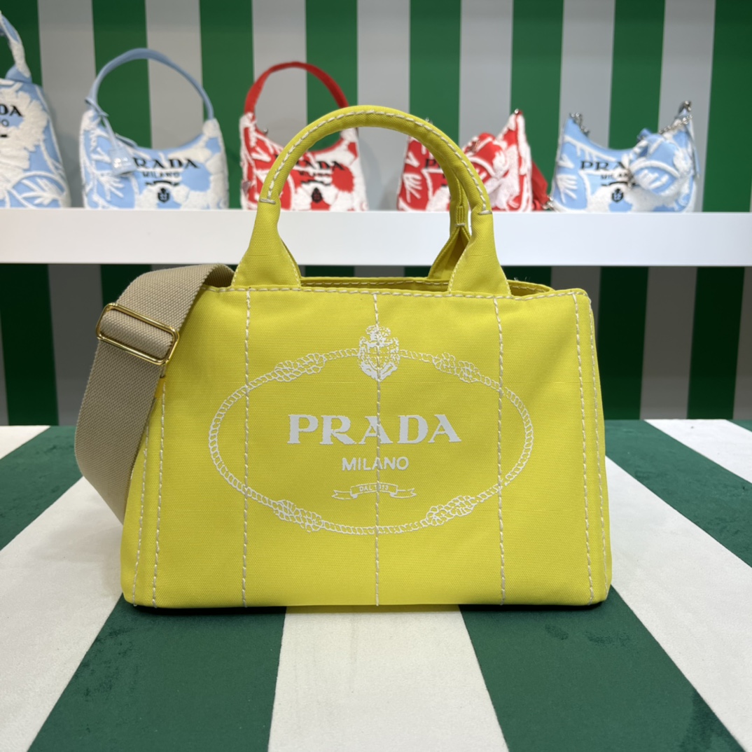 Pra*a canapa tote bag