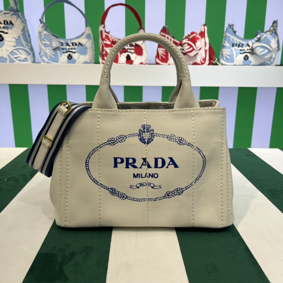Pra*a canapa tote bag