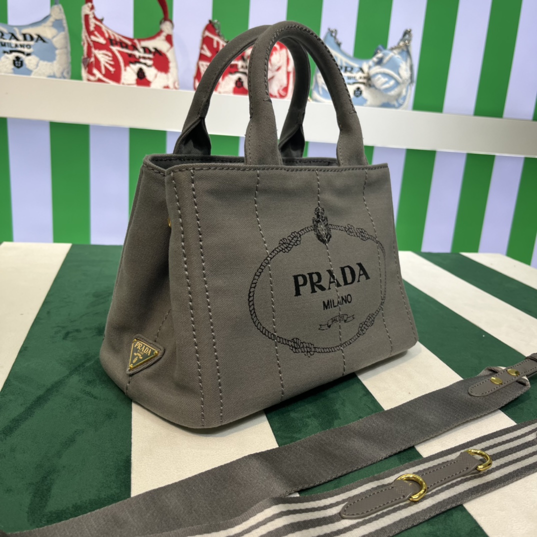 Pra*a canapa tote bag