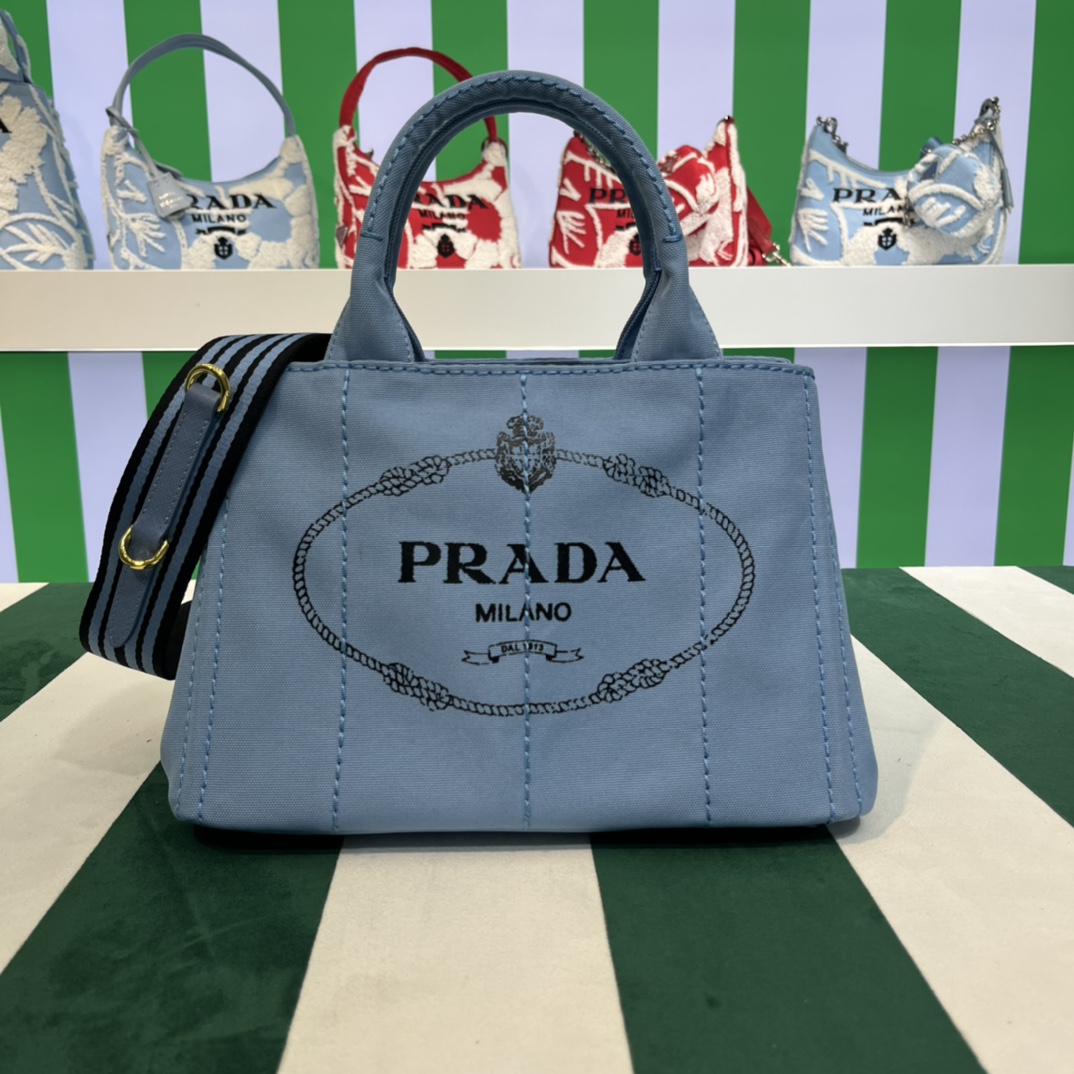 Pra*a canapa tote bag