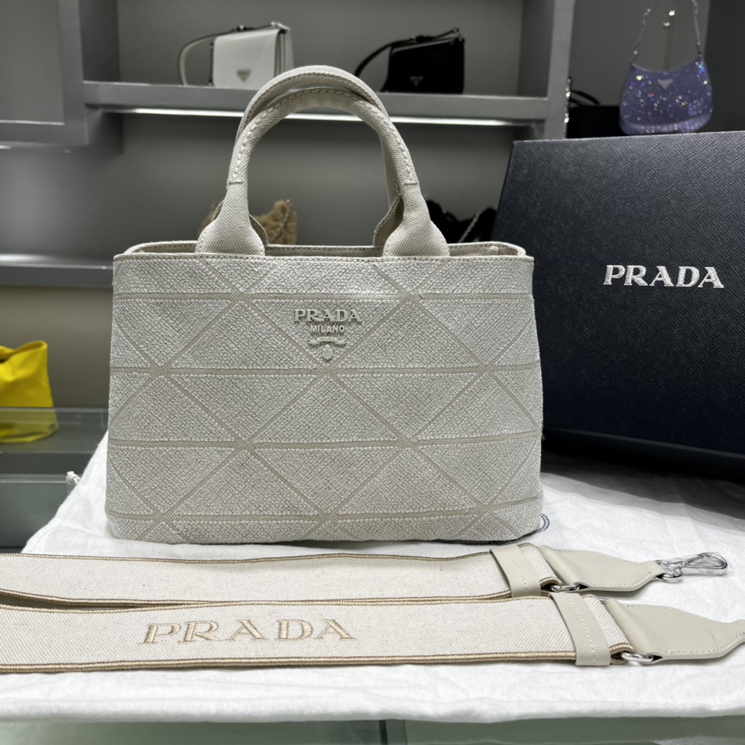 Pra*a canapa tote bag