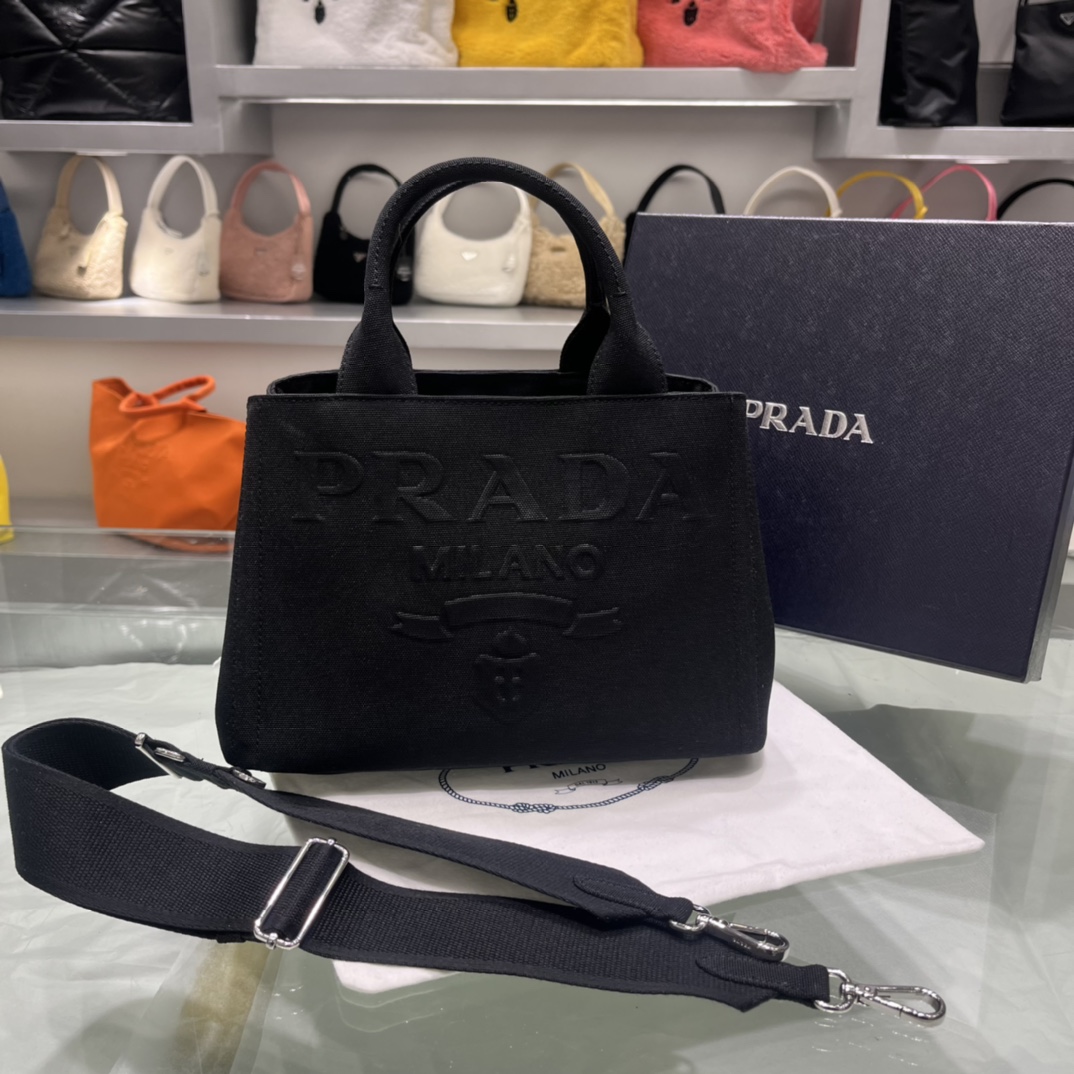 Pra*a canapa tote bag