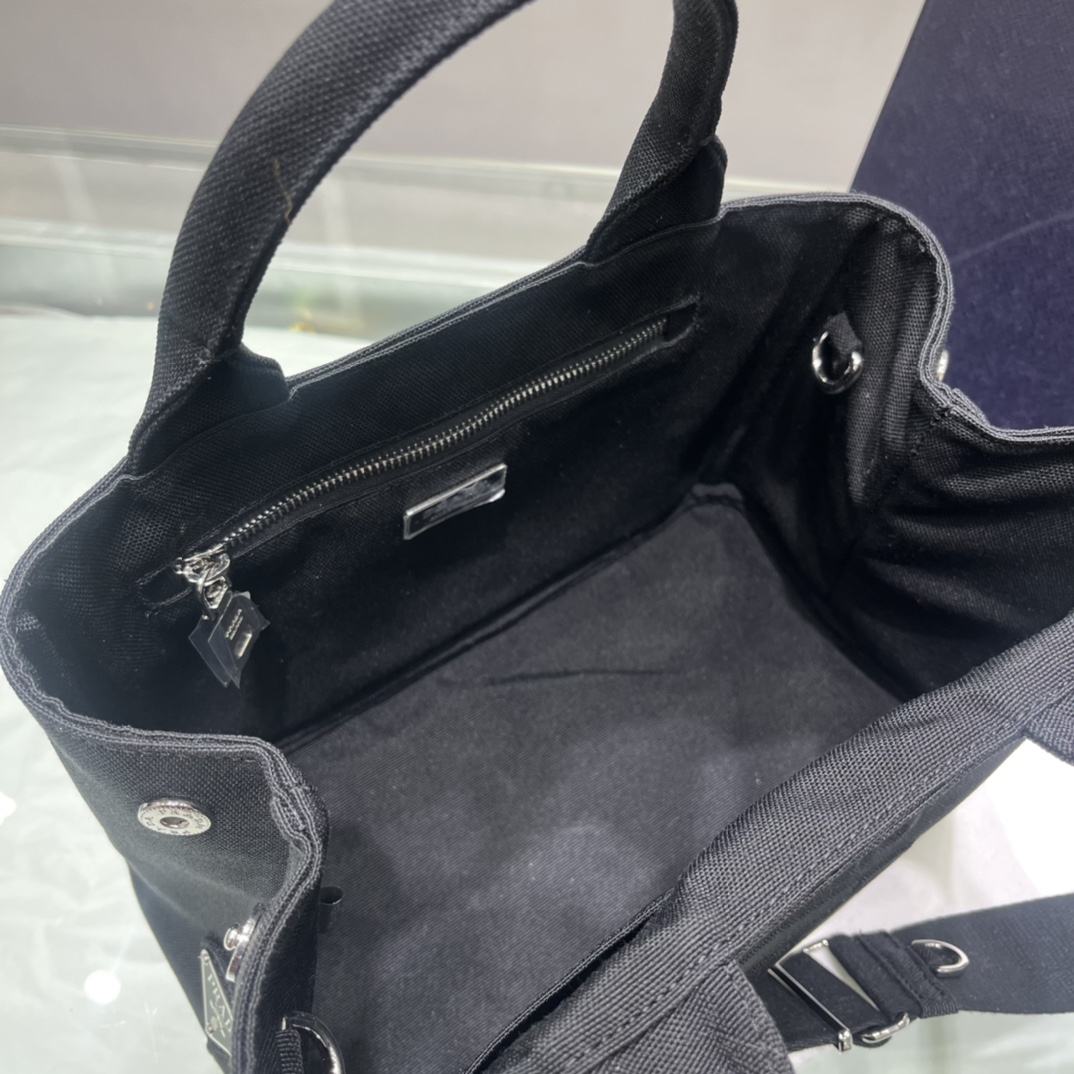 Pra*a canapa tote bag