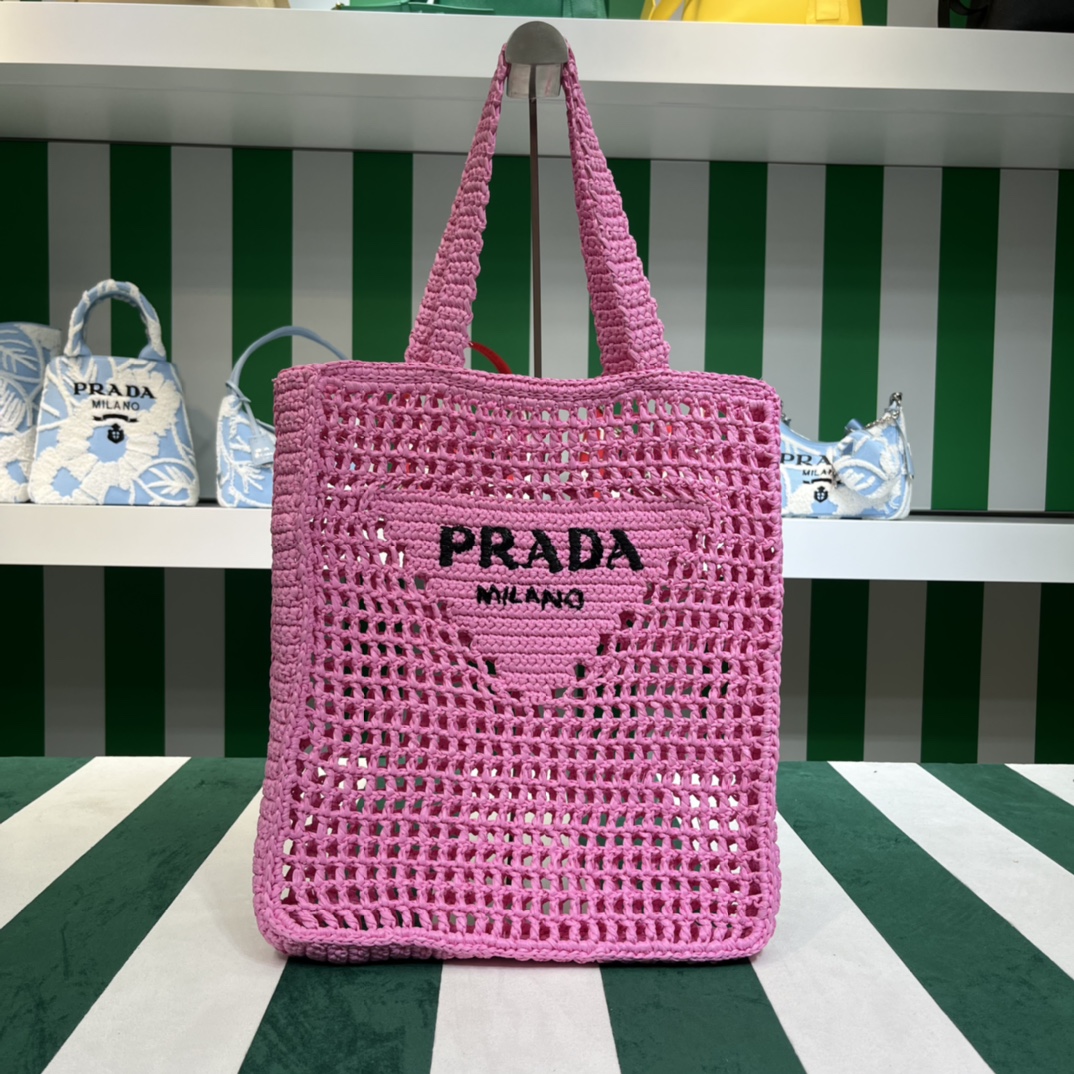 Pra*a crochet tote bag