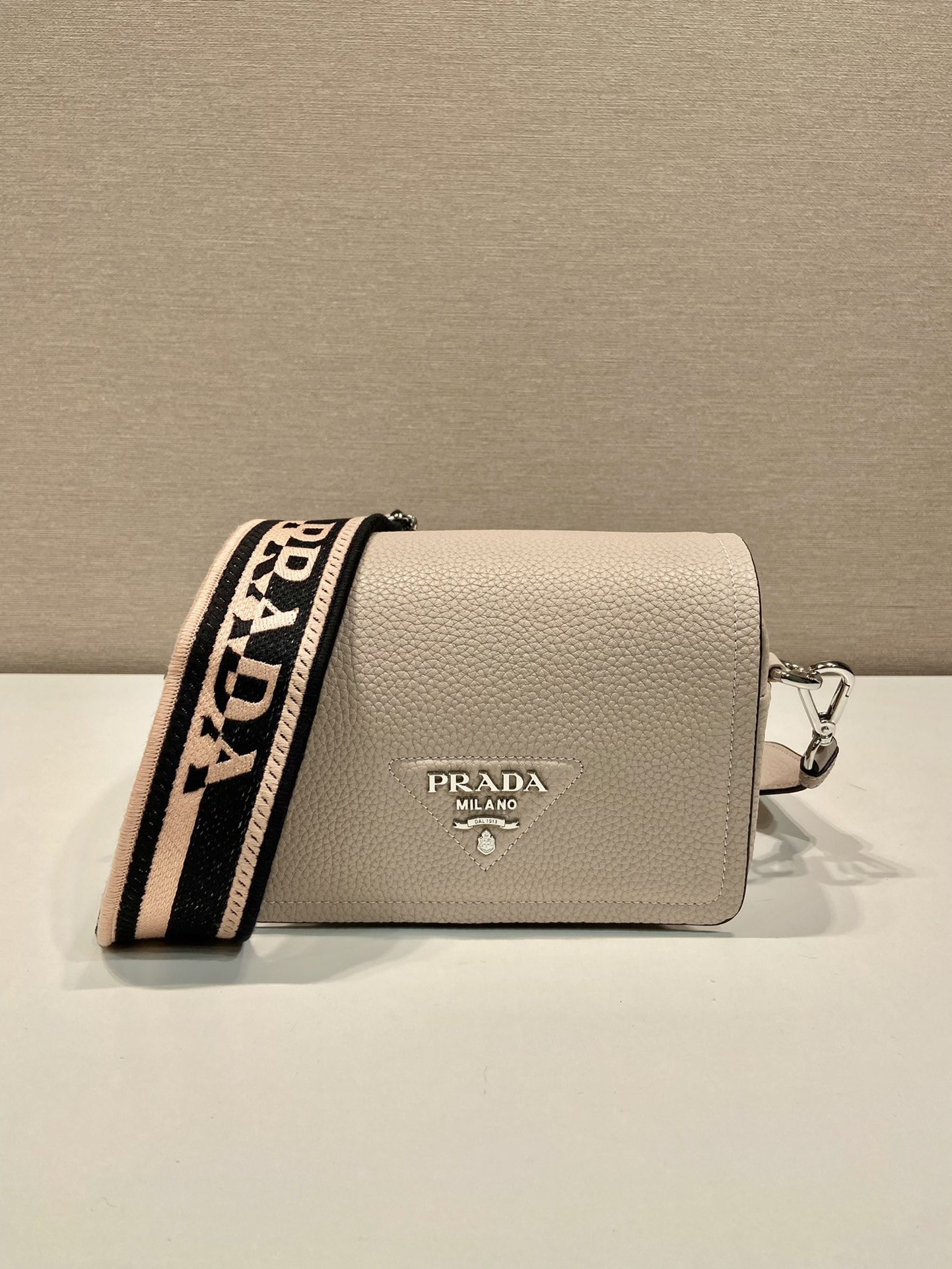 Pra*a leather shoulder bag