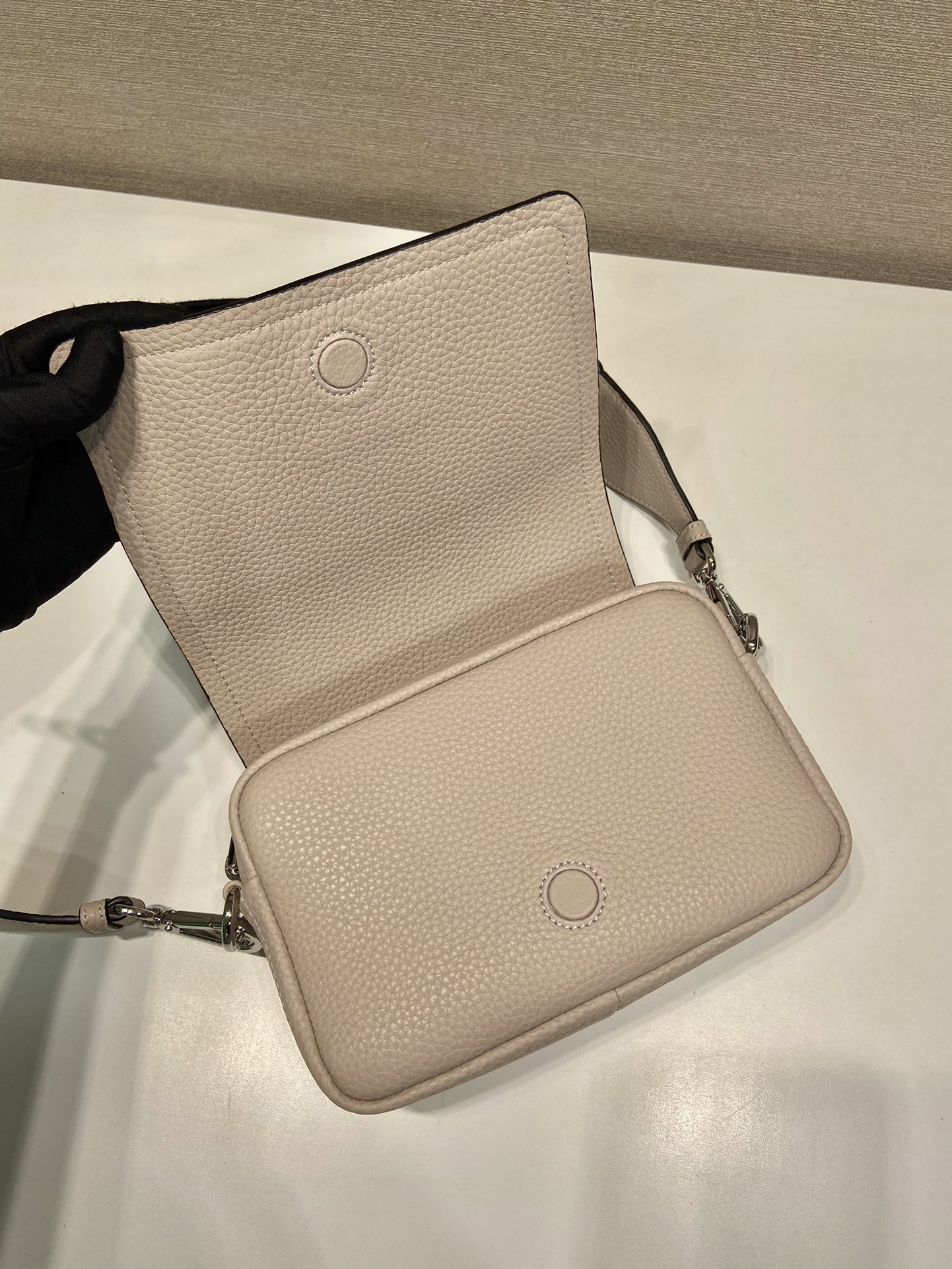 Pra*a leather shoulder bag