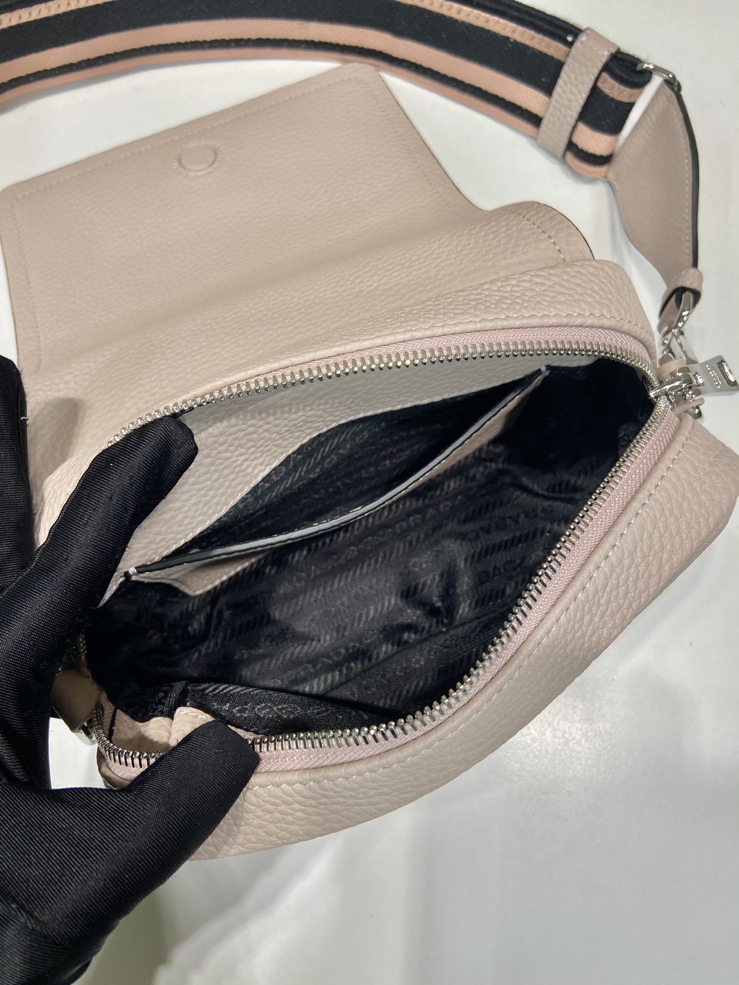 Pra*a leather shoulder bag