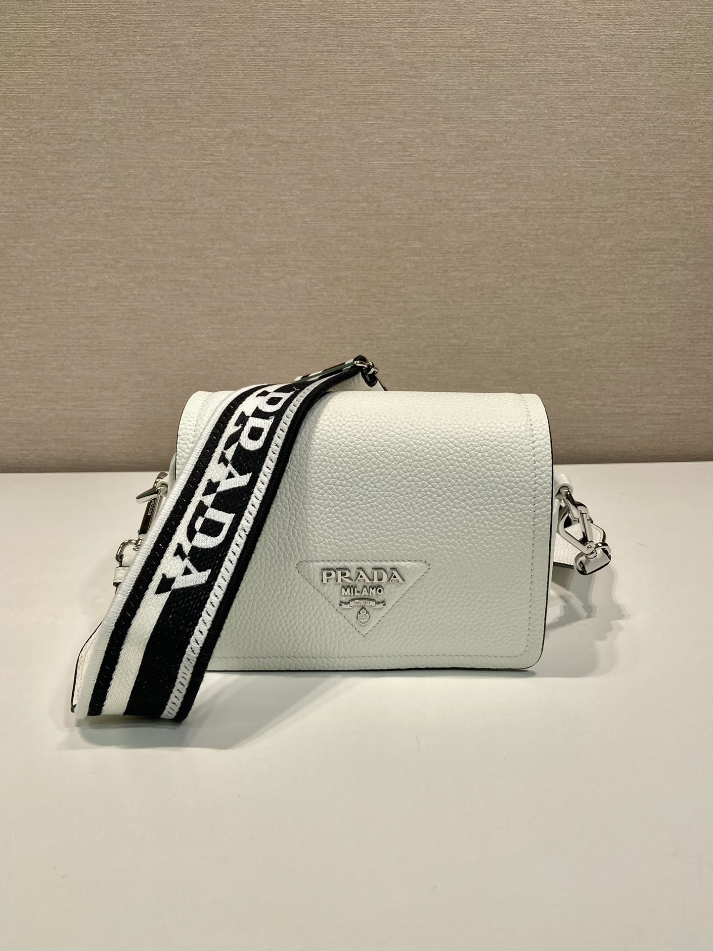 Pra*a leather shoulder bag
