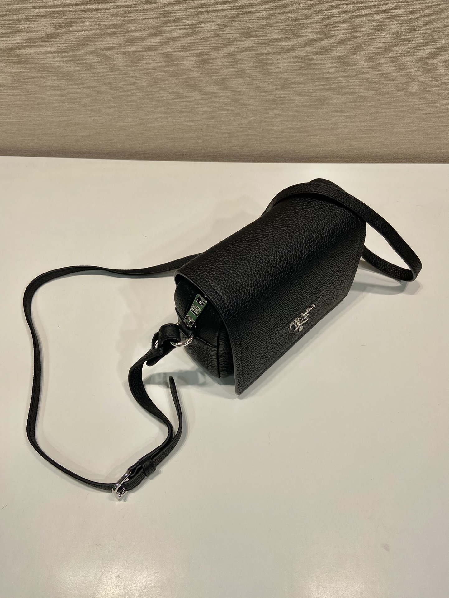 Pra*a leather shoulder bag