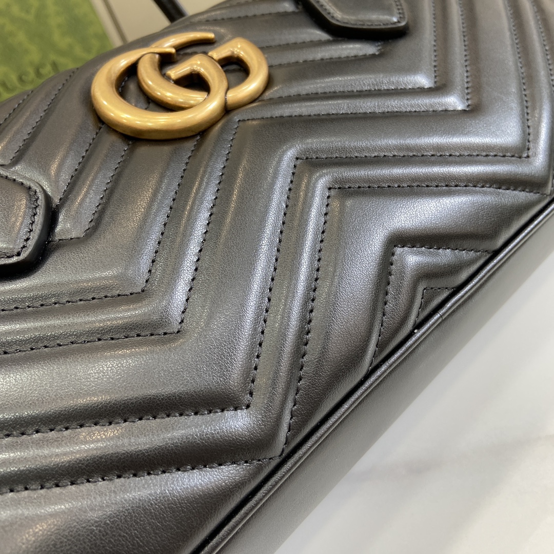 G*u*i gg marmont medium top handle bag
