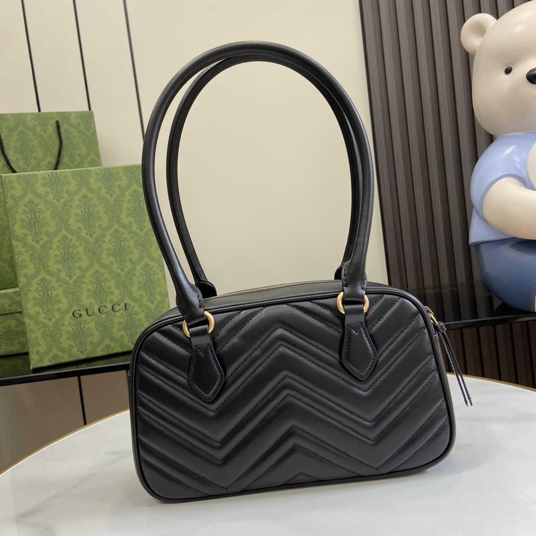 G*u*i gg marmont small top handle bag
