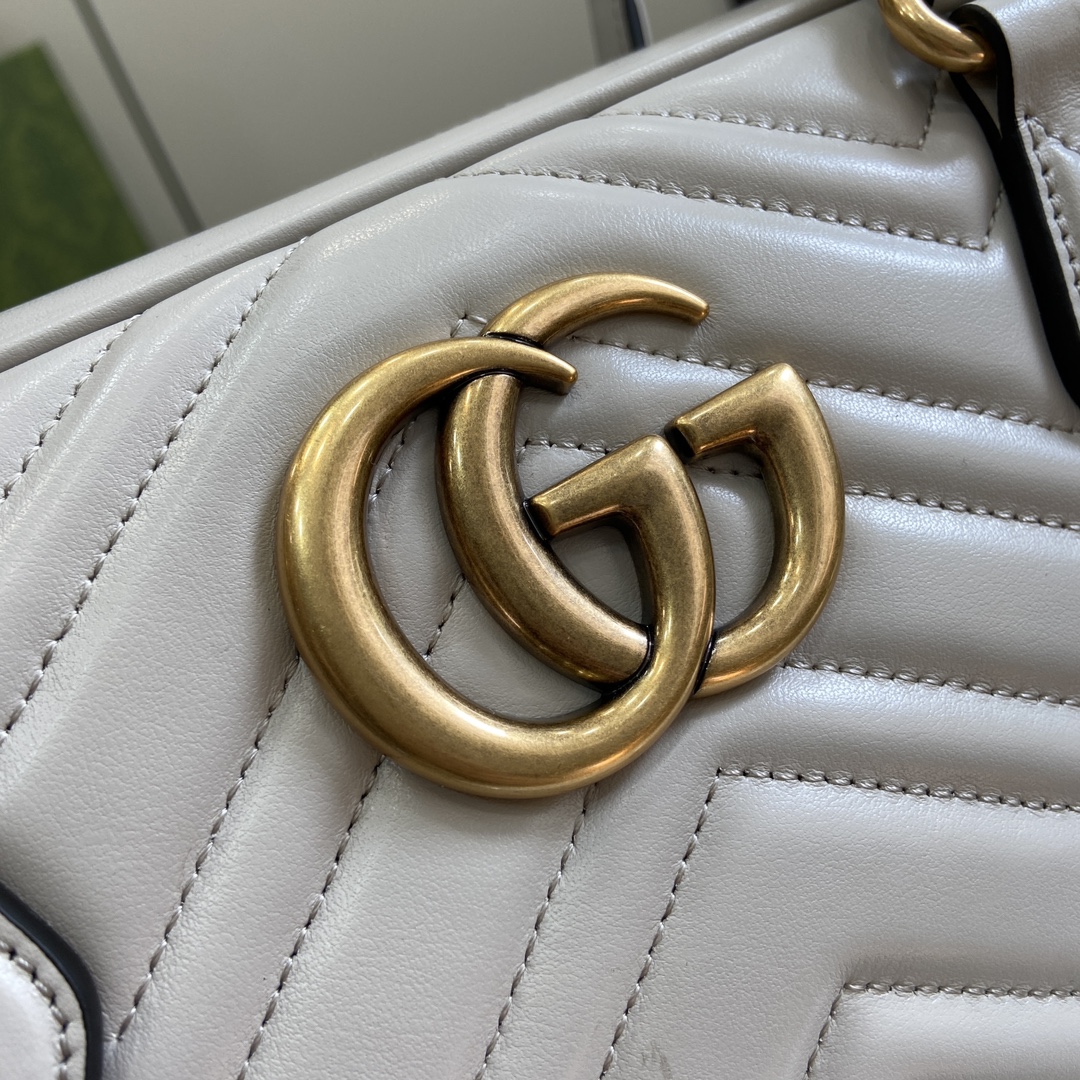 G*u*i gg marmont medium top handle bag