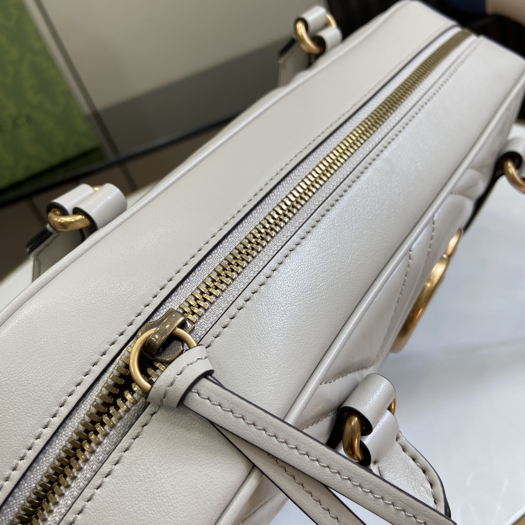 G*u*i gg marmont medium top handle bag
