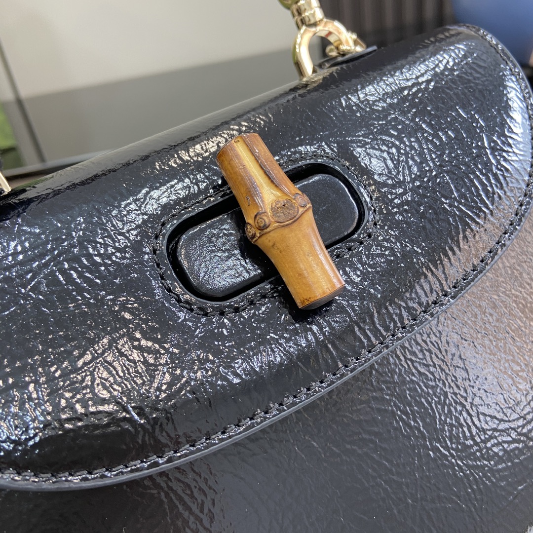 G*u*i bamboo 1947 bag