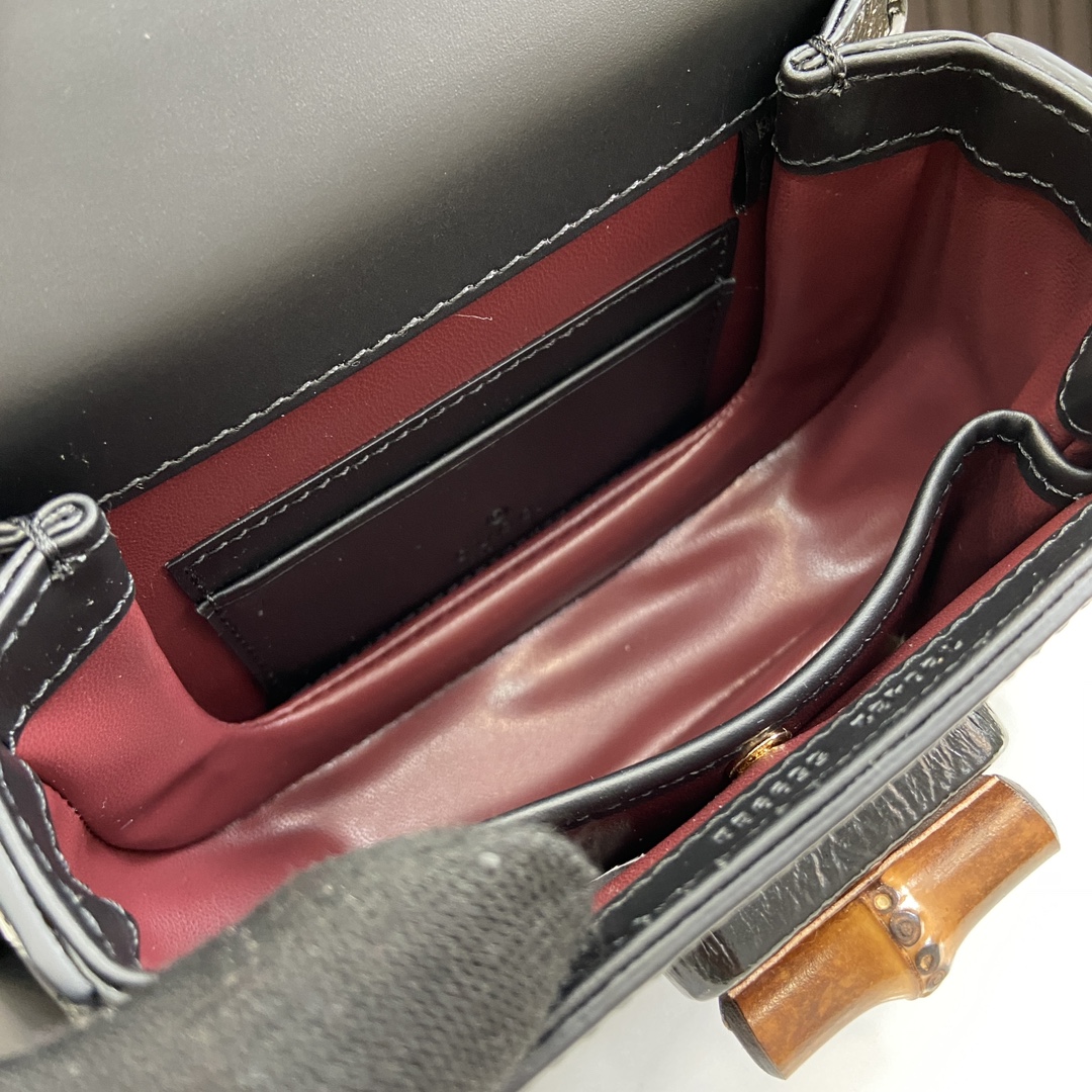 G*u*i bamboo 1947 mini top handle bag