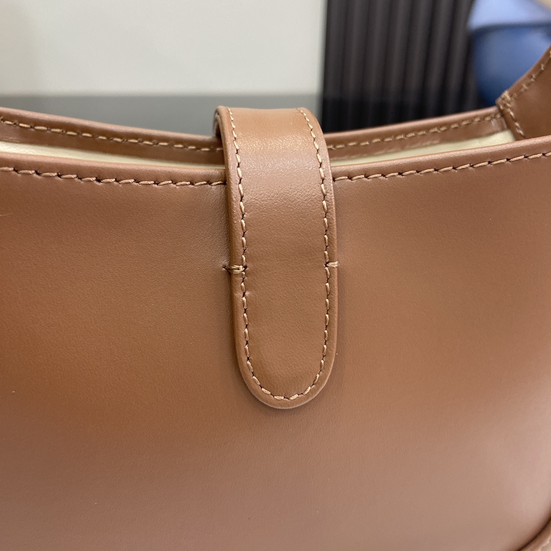G*u*i jackie notte mini bag