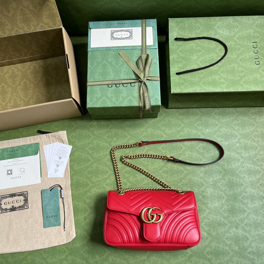 G*u*i gg marmont small shoulder bag