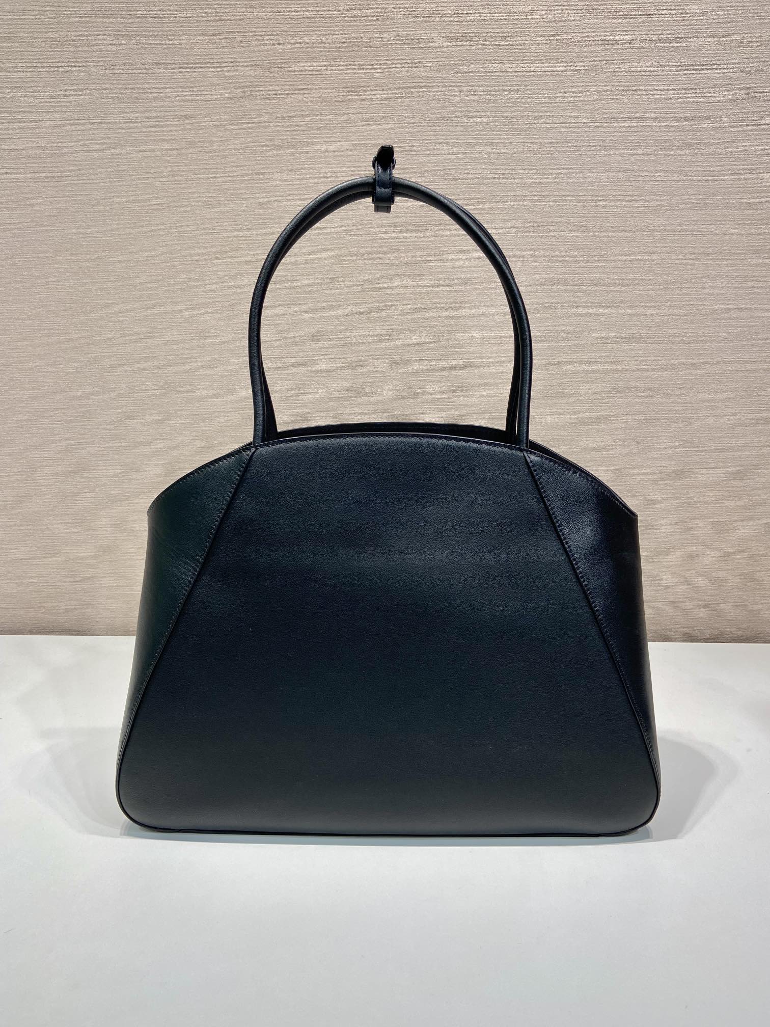 Pra*a large leather tote bag
