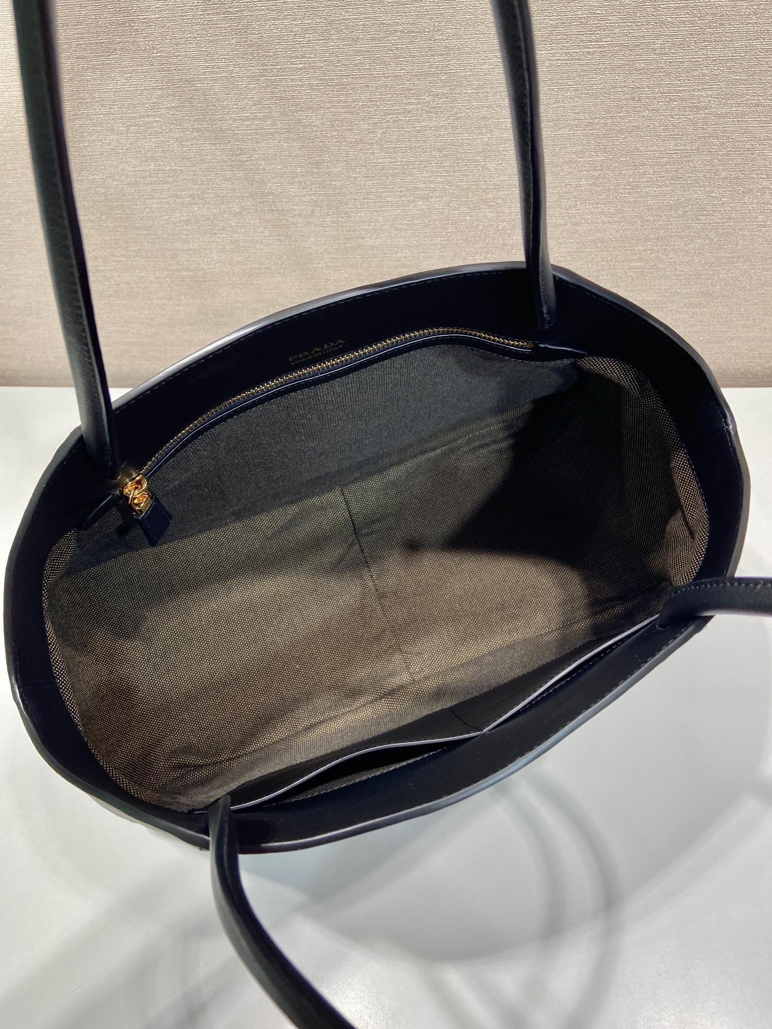 Pra*a large leather tote bag