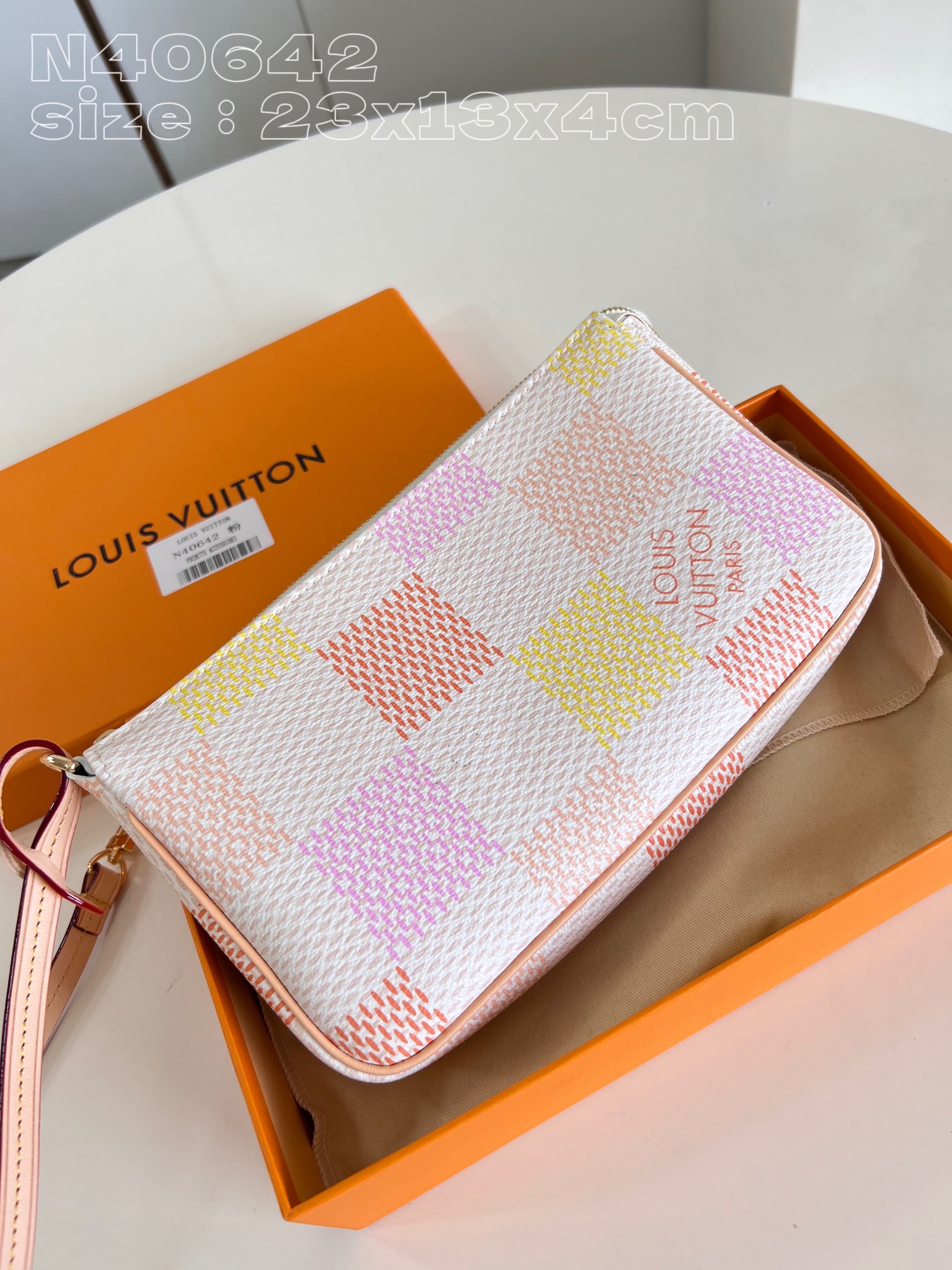 l**is V*t*n pochette accessoires