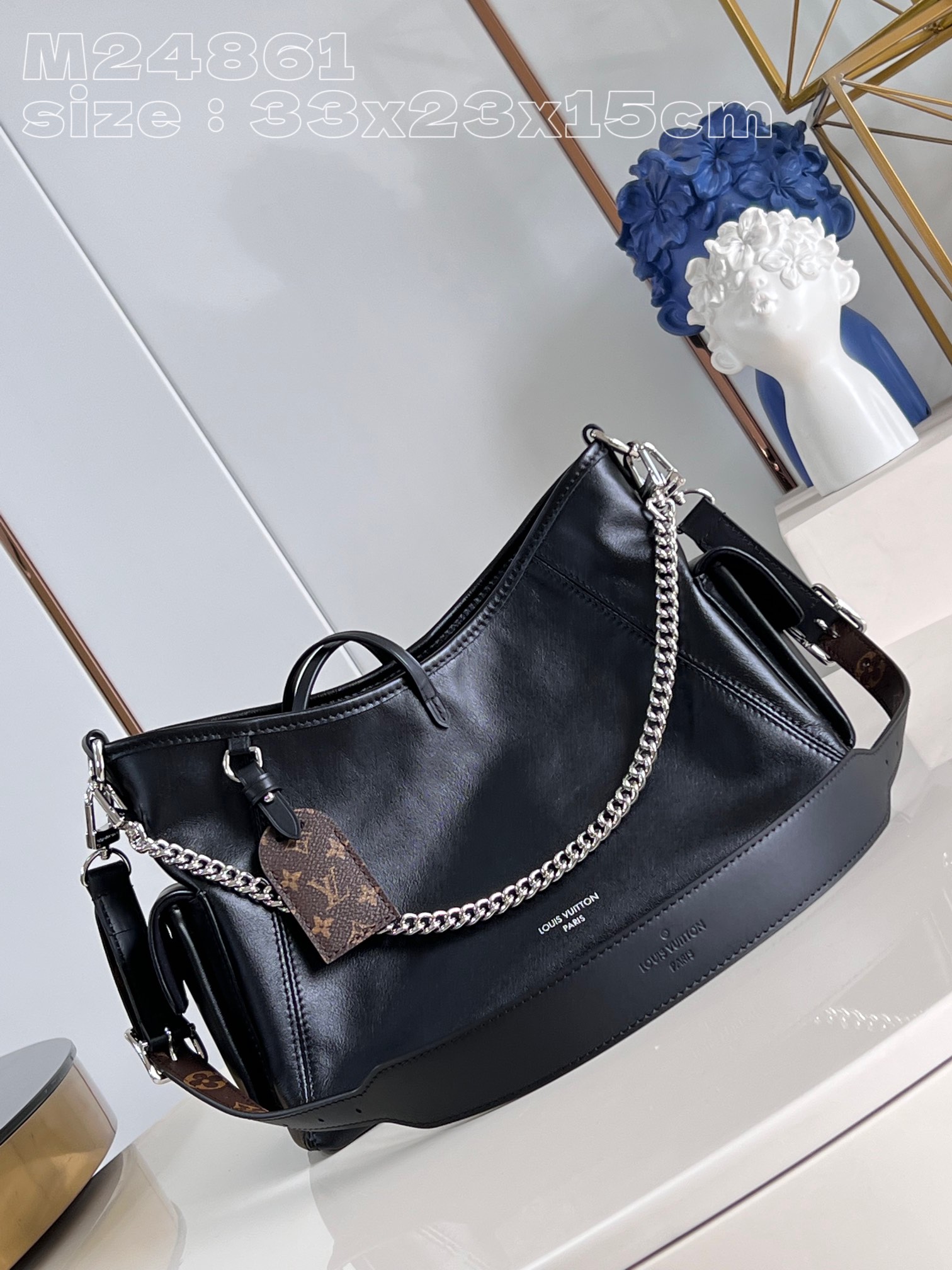 l**is V*t*n carryall cargo pm