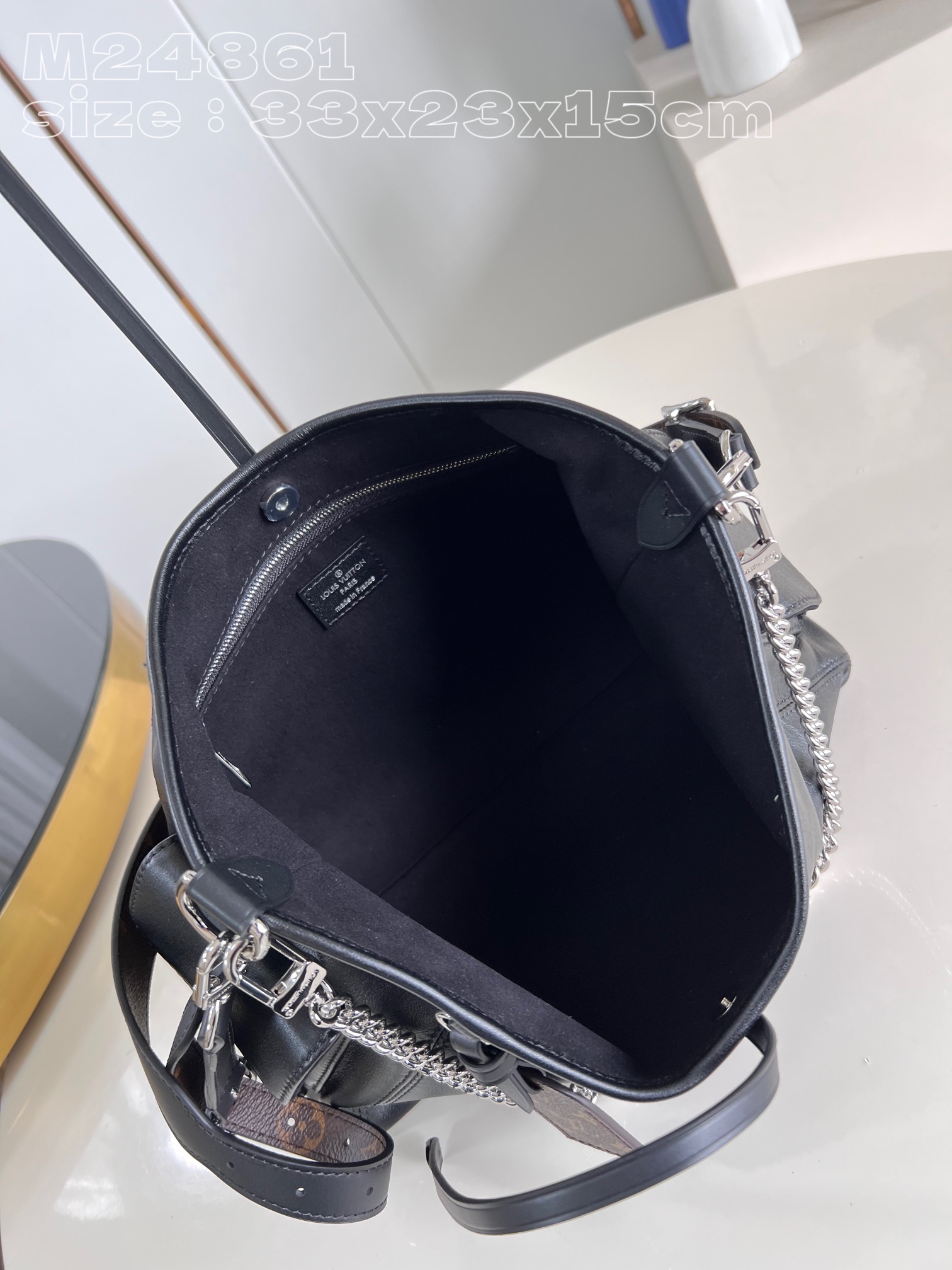 l**is V*t*n carryall cargo pm